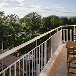 Majestic Sea View Apartment