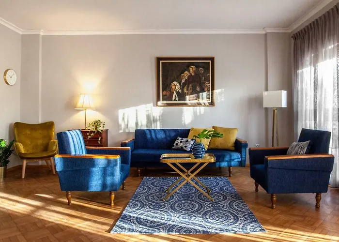 Majestic Sea View Apartment